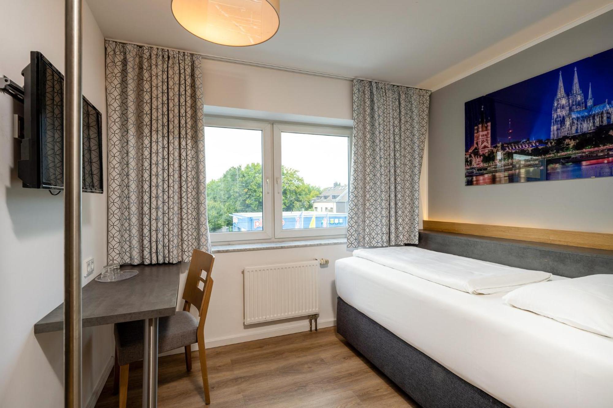 Triton Hotell Köln Exteriör bild